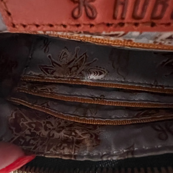 HOBO Elegant Black Leather Crossbody Bag, EUC, lightweight, casual, lined - Picture 8 of 9